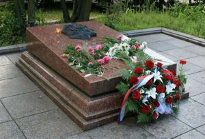 могила Кузнецова Н.И. на Холме Славы во Львове, Украина